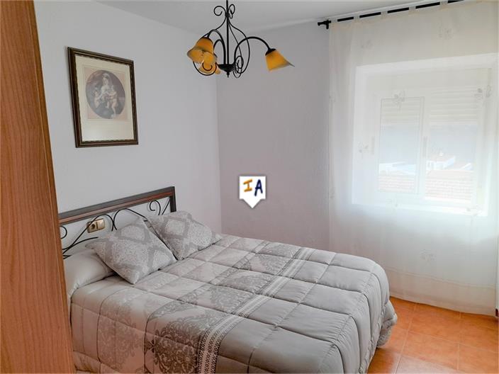 Image No.13-5 Bed House for sale