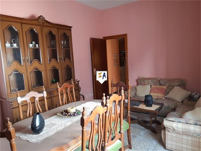 Image No.7-4 Bed House for sale