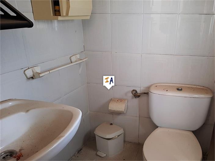 Image No.10-4 Bed House for sale