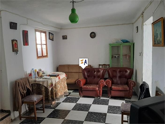 Image No.3-4 Bed House for sale