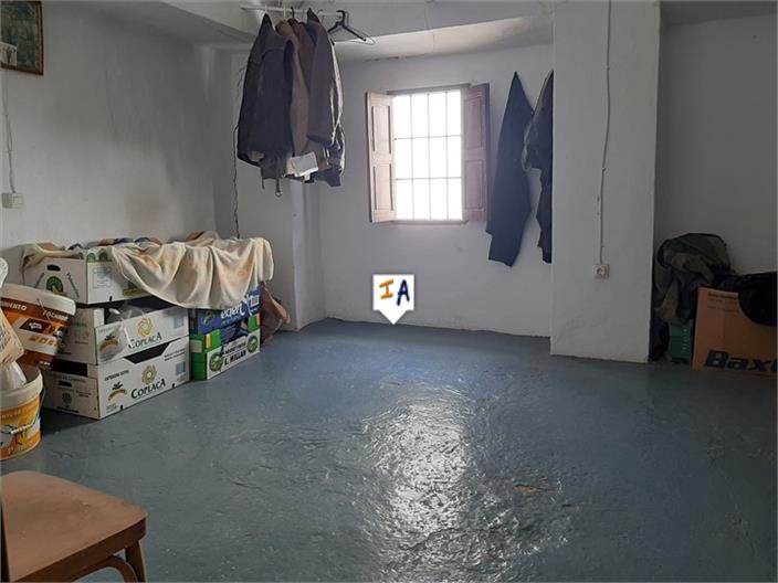 Image No.7-4 Bed House for sale