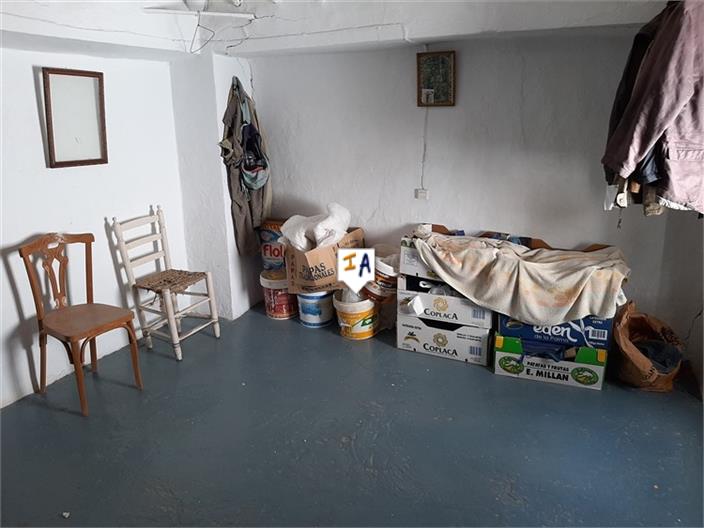 Image No.9-4 Bed House for sale