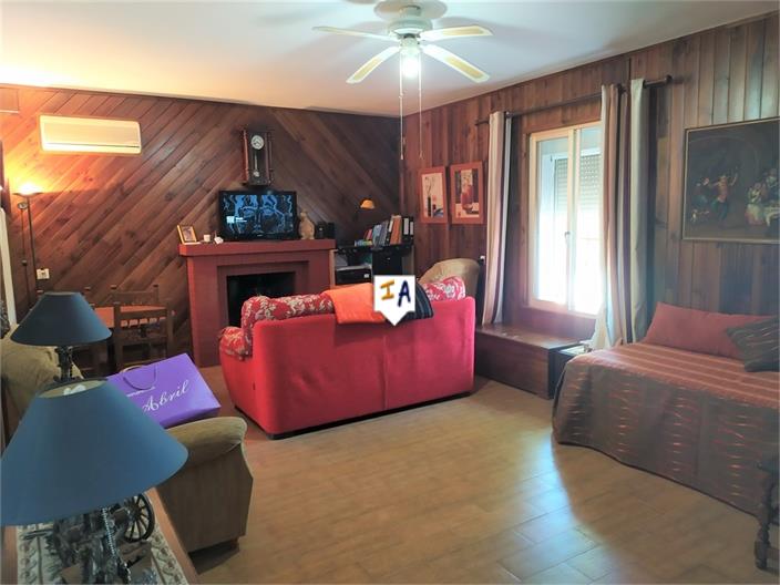 Image No.4-2 Bed House for sale