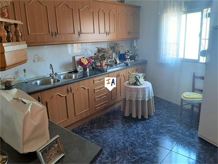 Image No.5-5 Bed House for sale