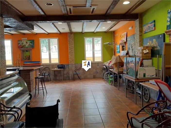 Image No.4-3 Bed Commercial for sale