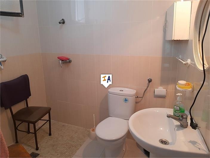 Image No.13-4 Bed House for sale