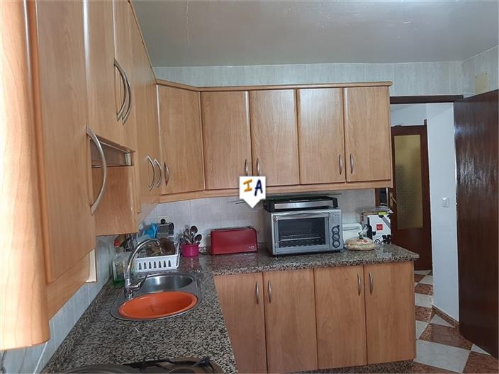 Image No.4-4 Bed House for sale