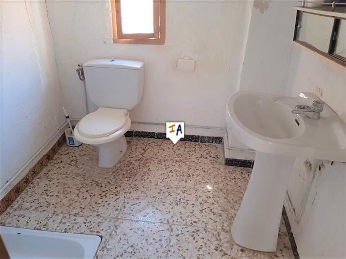 Image No.7-3 Bed House for sale
