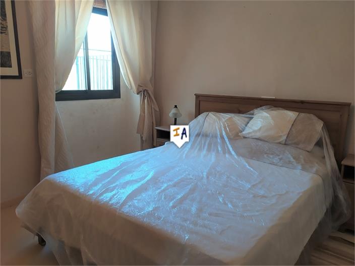 Image No.13-3 Bed House for sale