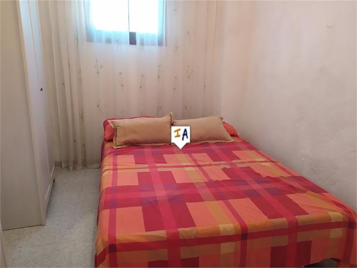 Image No.17-3 Bed House for sale