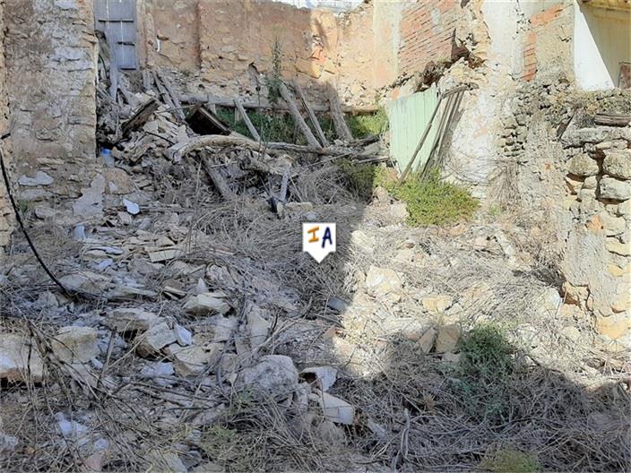 Image No.6-3 Bed House for sale