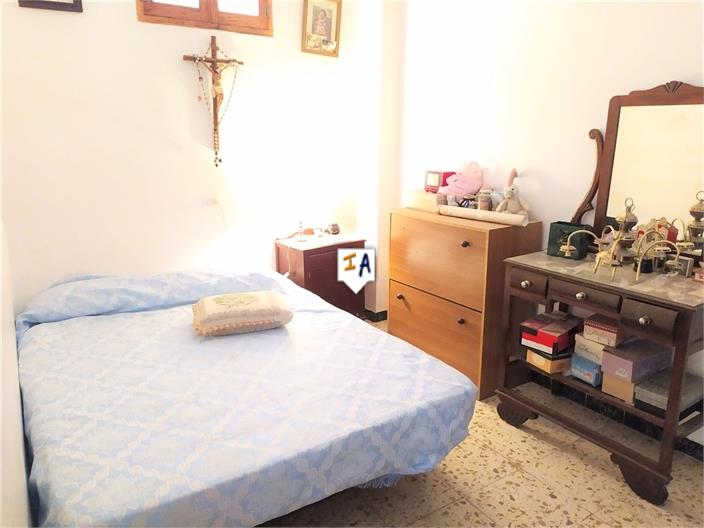 Image No.11-5 Bed House for sale