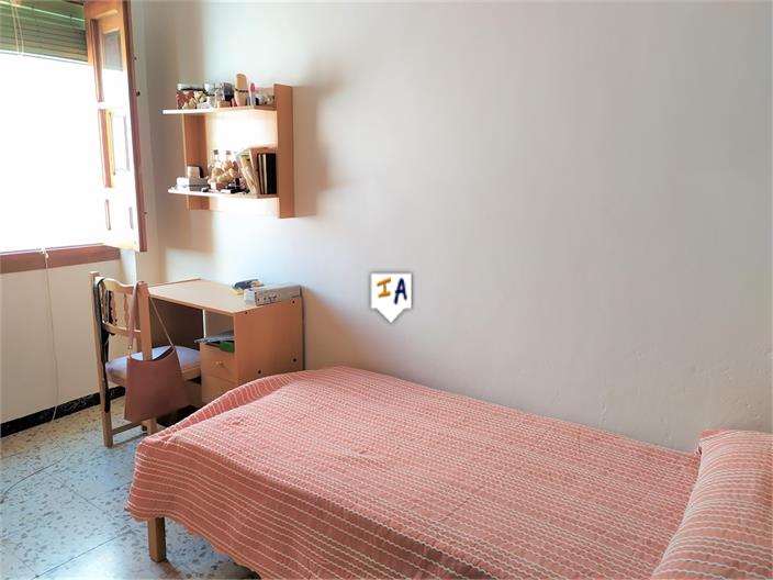 Image No.13-5 Bed House for sale