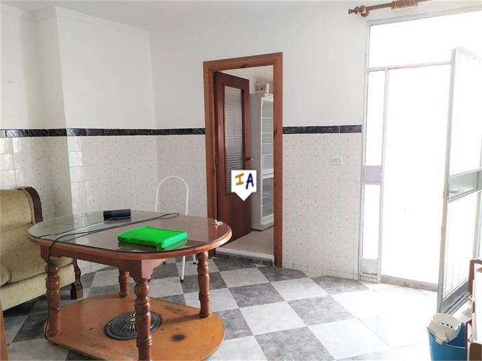 Image No.5-5 Bed House for sale