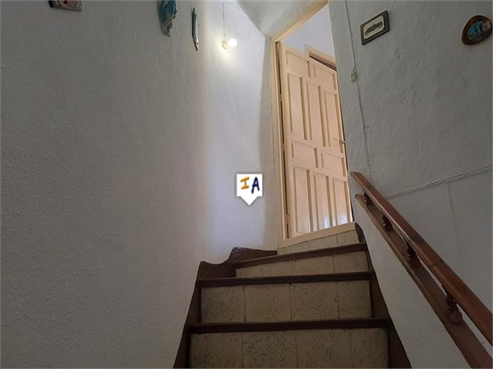 Image No.13-3 Bed House for sale