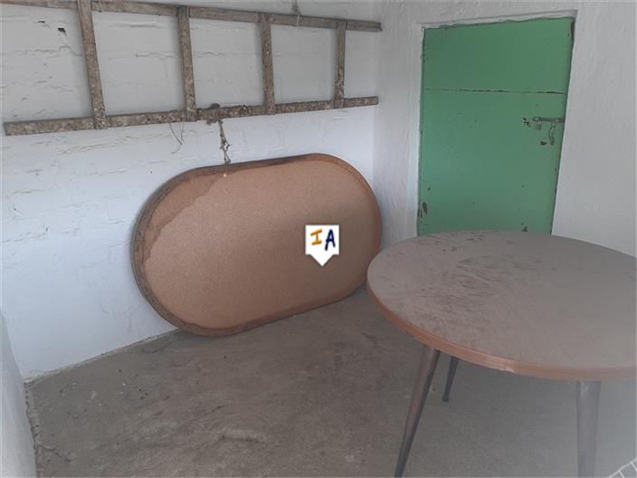 Image No.15-3 Bed House for sale