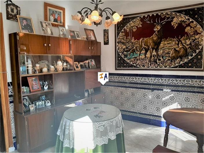 Image No.6-3 Bed House for sale