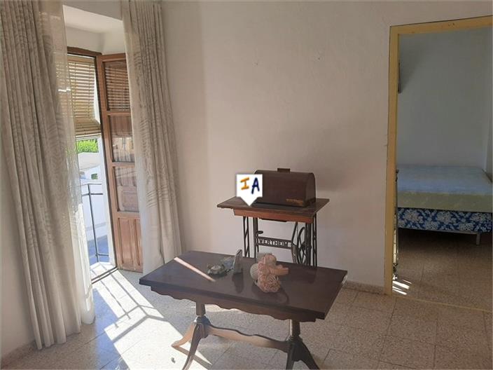 Image No.7-3 Bed House for sale