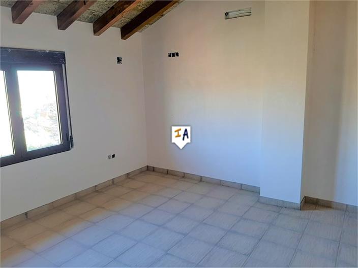 Image No.5-9 Bed Farmhouse for sale