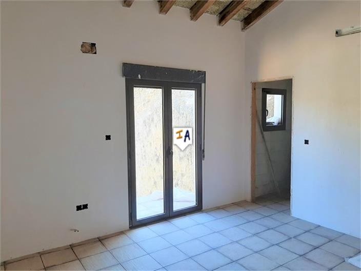 Image No.7-9 Bed Farmhouse for sale