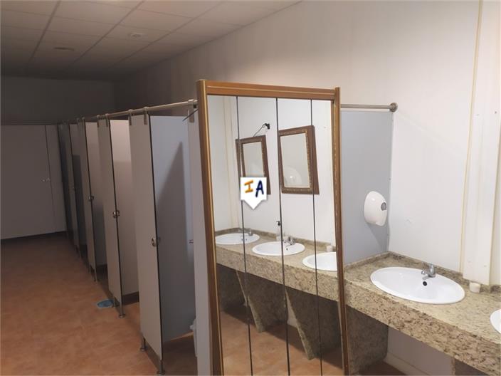 Image No.15-2 Bed Commercial for sale