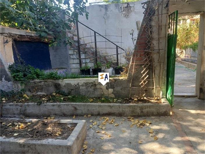 Image No.16-3 Bed Farmhouse for sale