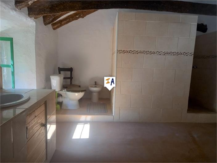 Image No.10-3 Bed Farmhouse for sale