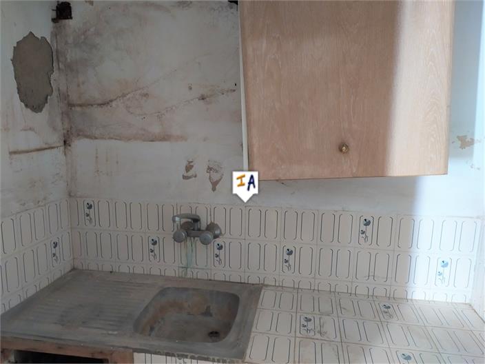 Image No.5-2 Bed House for sale