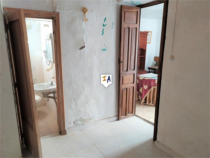 Image No.7-2 Bed House for sale