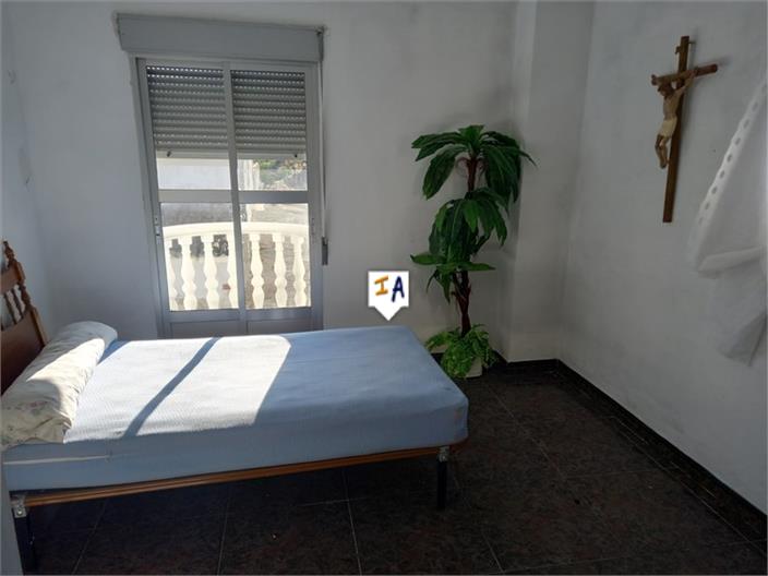 Image No.13-5 Bed House for sale