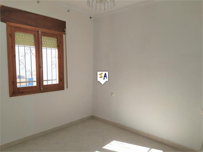 Image No.7-3 Bed House for sale