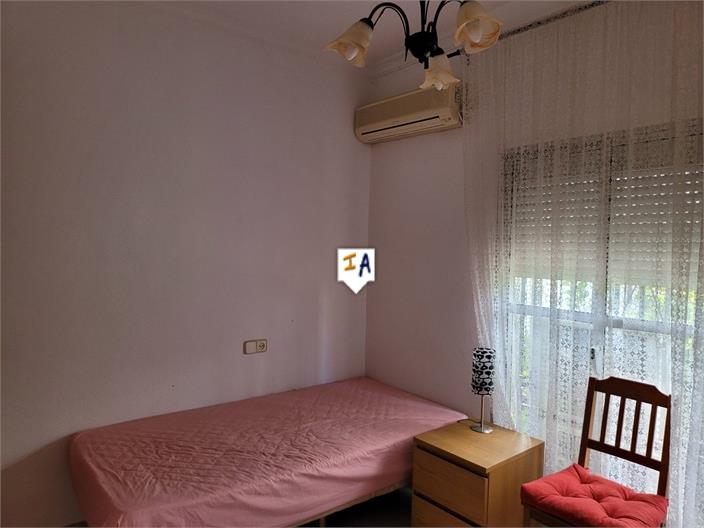 Image No.11-3 Bed House for sale