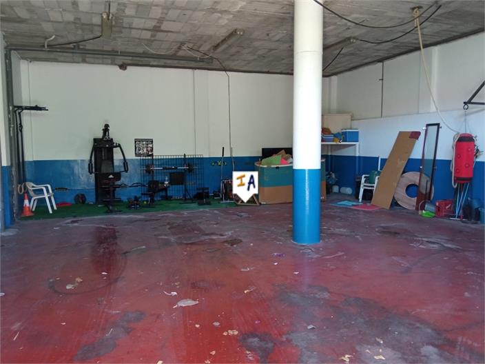 Image No.8-6 Bed House for sale