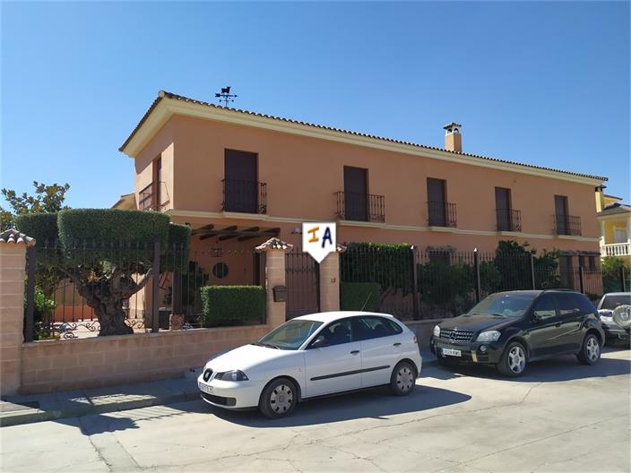 Image No.1-5 Bed Villa for sale