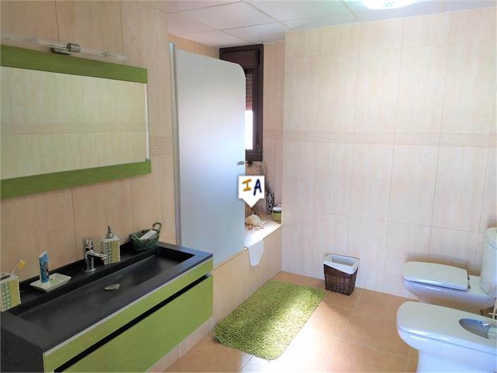 Image No.12-5 Bed Villa for sale