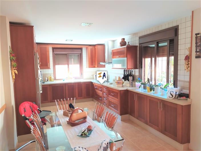 Image No.3-5 Bed Villa for sale