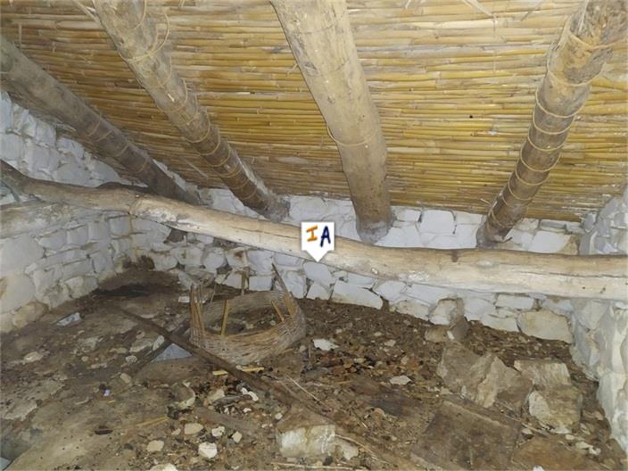 Image No.8-1 Bed Farmhouse for sale