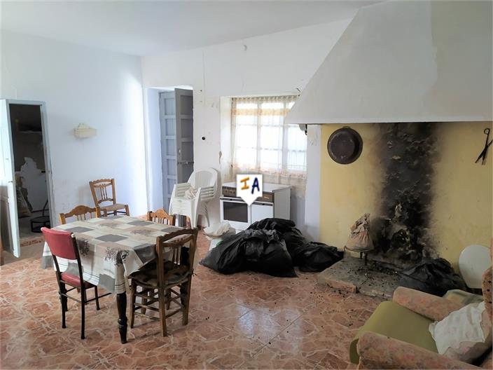 Image No.12-6 Bed House for sale