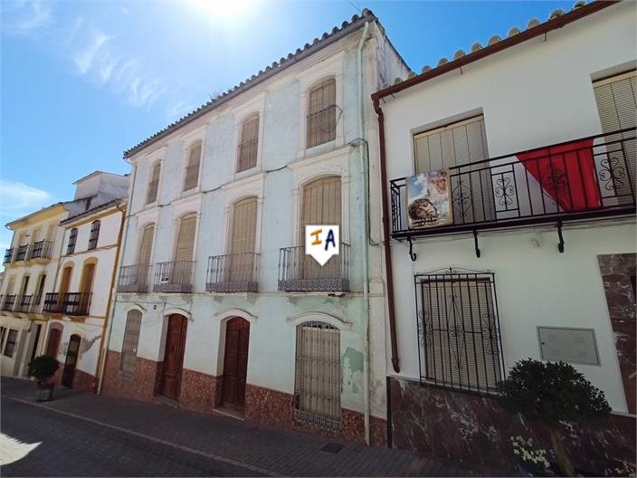 Image No.17-6 Bed House for sale