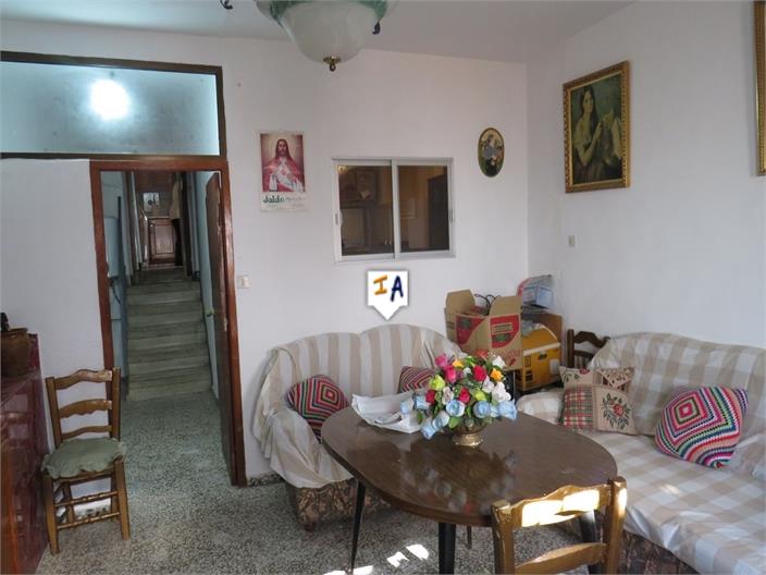 Image No.6-5 Bed House for sale