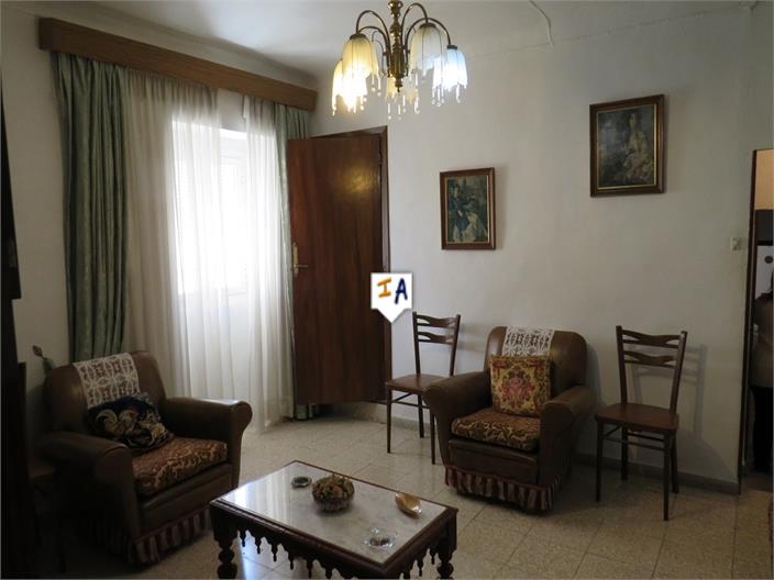 Image No.8-5 Bed House for sale