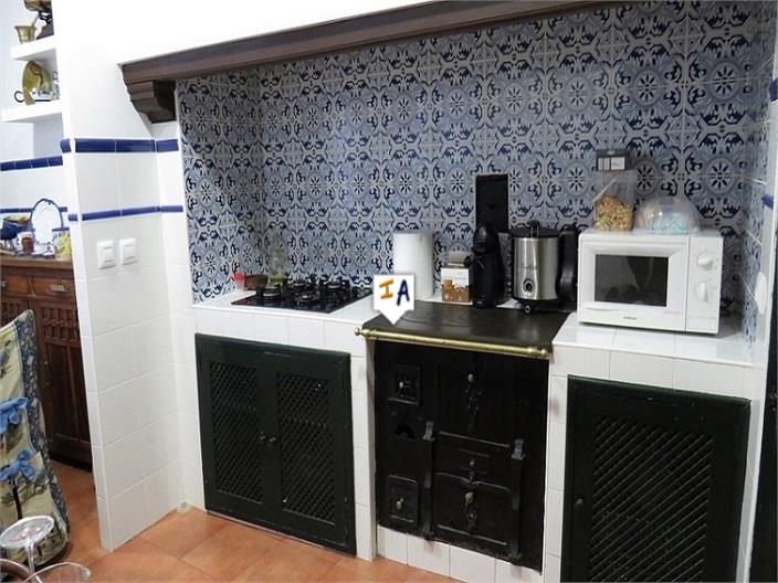 Image No.10-8 Bed House for sale