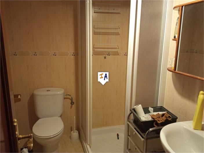 Image No.15-9 Bed House for sale