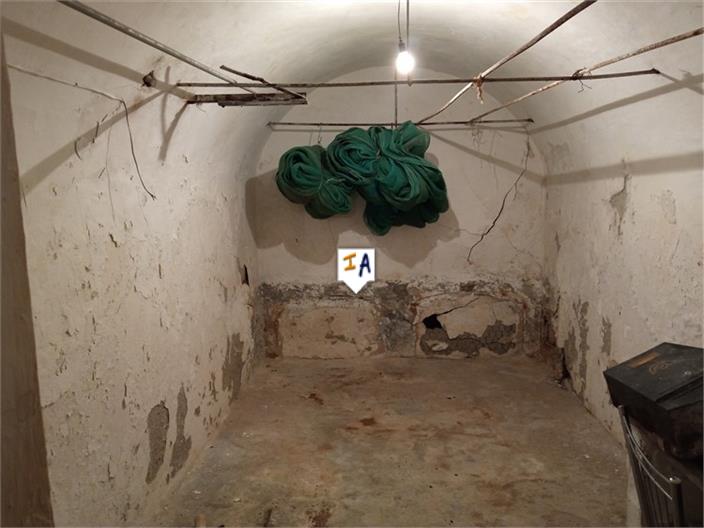 Image No.17-9 Bed House for sale