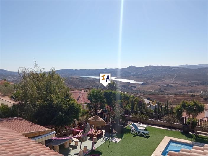 Image No.4-4 Bed Villa for sale