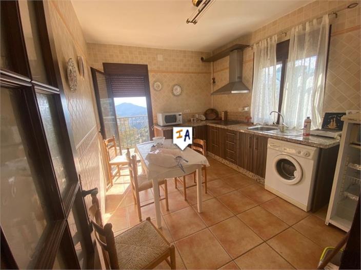 Image No.4-4 Bed House for sale