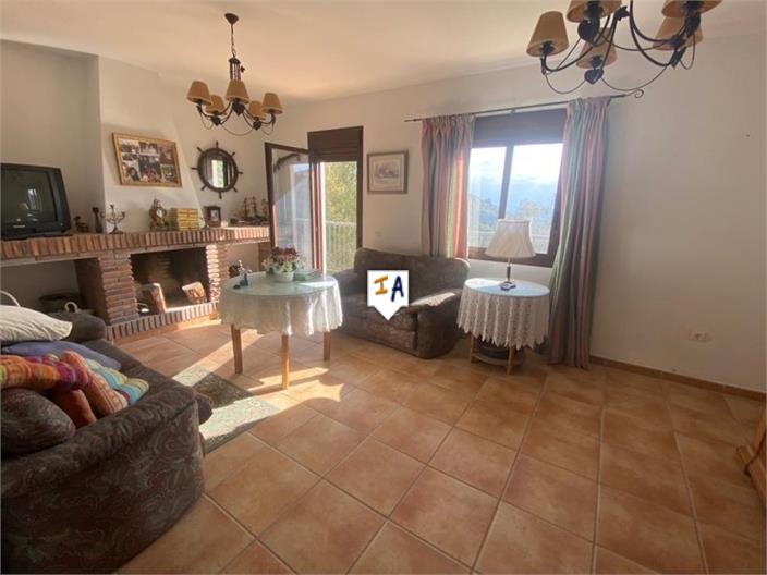 Image No.6-4 Bed House for sale