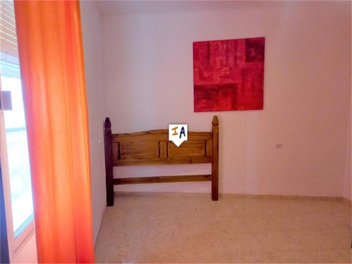 Image No.11-5 Bed House for sale