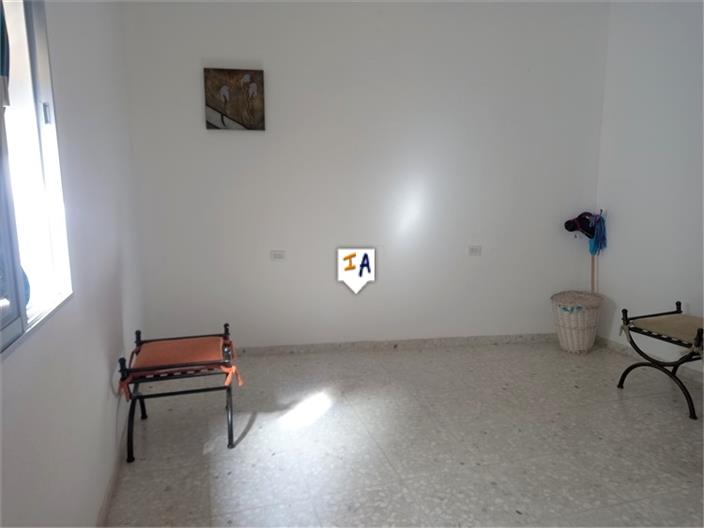 Image No.15-5 Bed House for sale