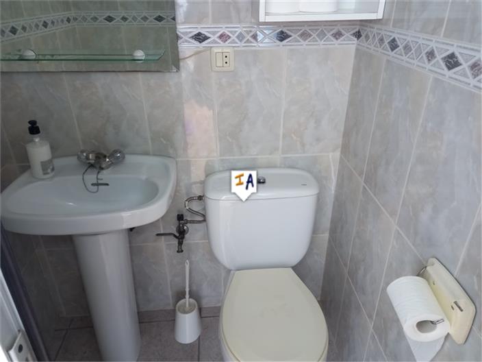 Image No.15-3 Bed Property for sale